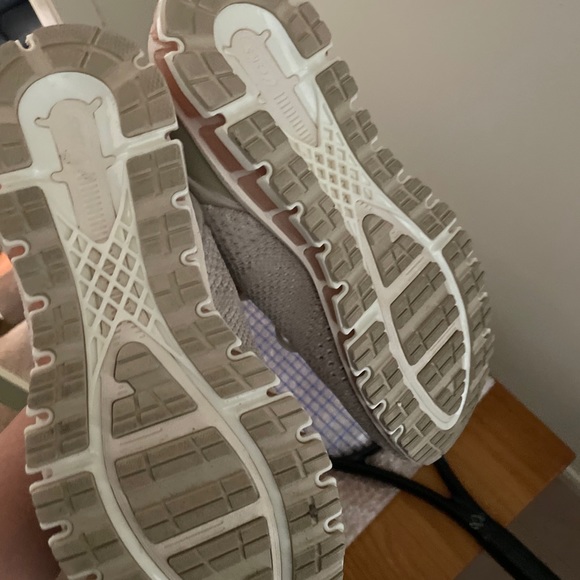 ASICS gels - Picture 6 of 7